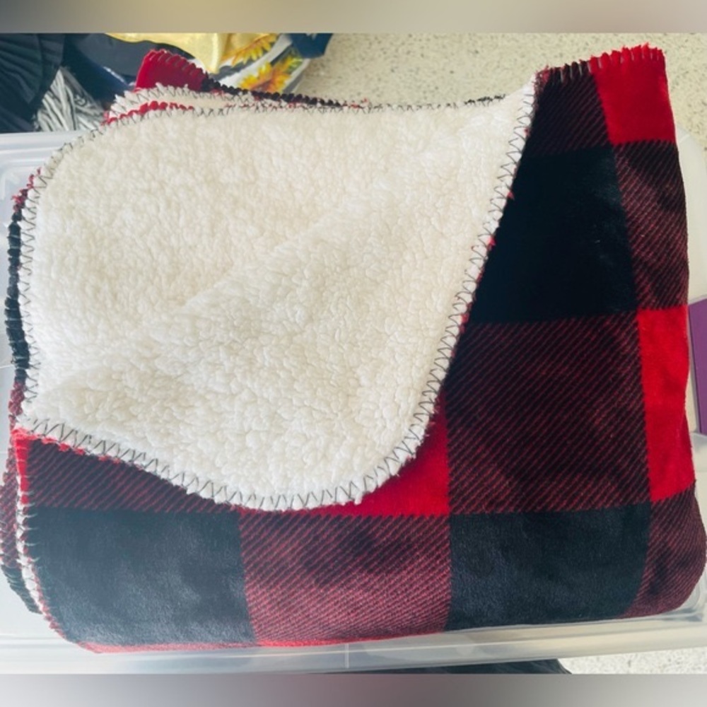 EXPRESS PLAID SHERPA PLAID BLANKET 50x60
